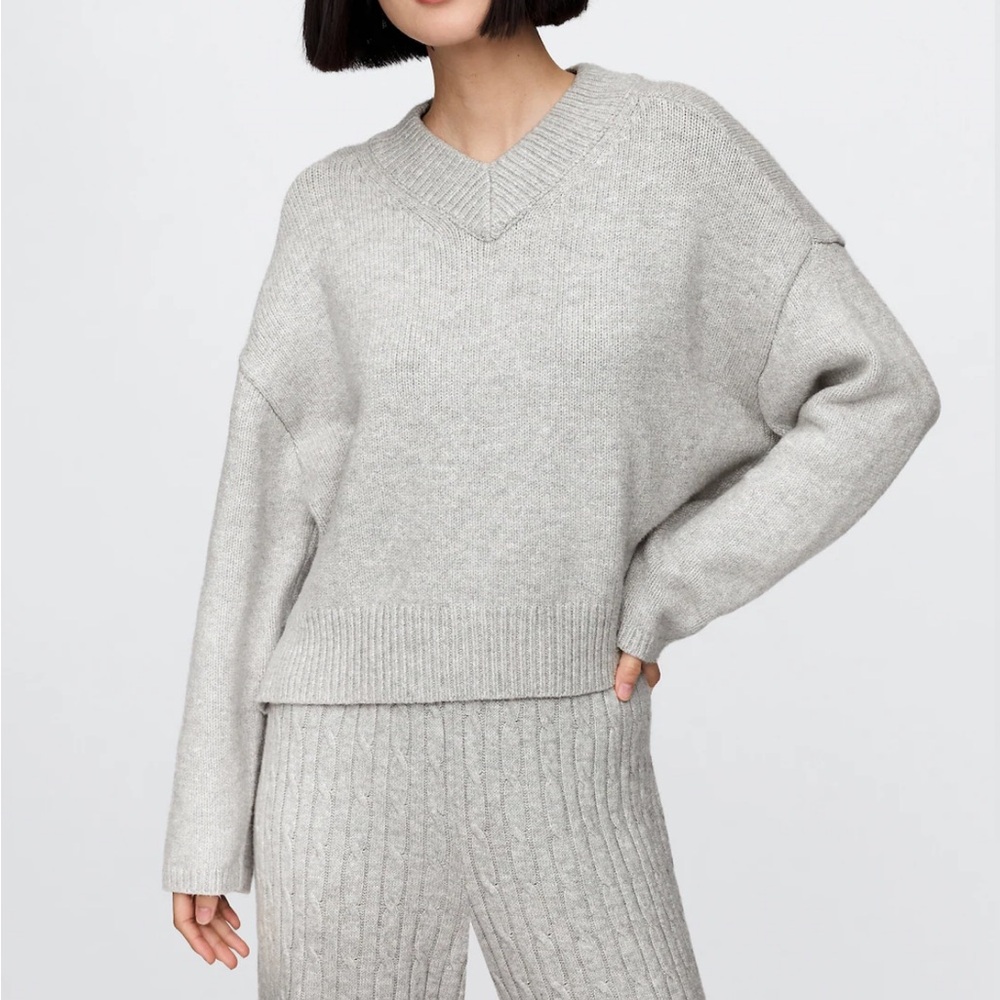 Gap Cropped Sweater
